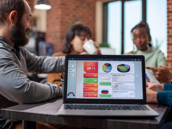 Por qué tu campaña de Google Ads en Colombia gasta presupuesto pero no trae clientes