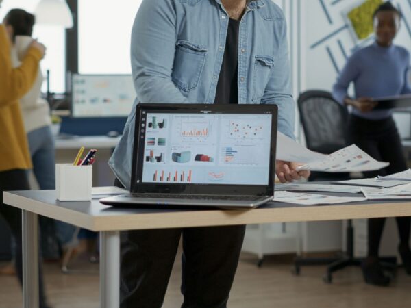 CRM y automatización de ventas para negocios hispanos en Miami