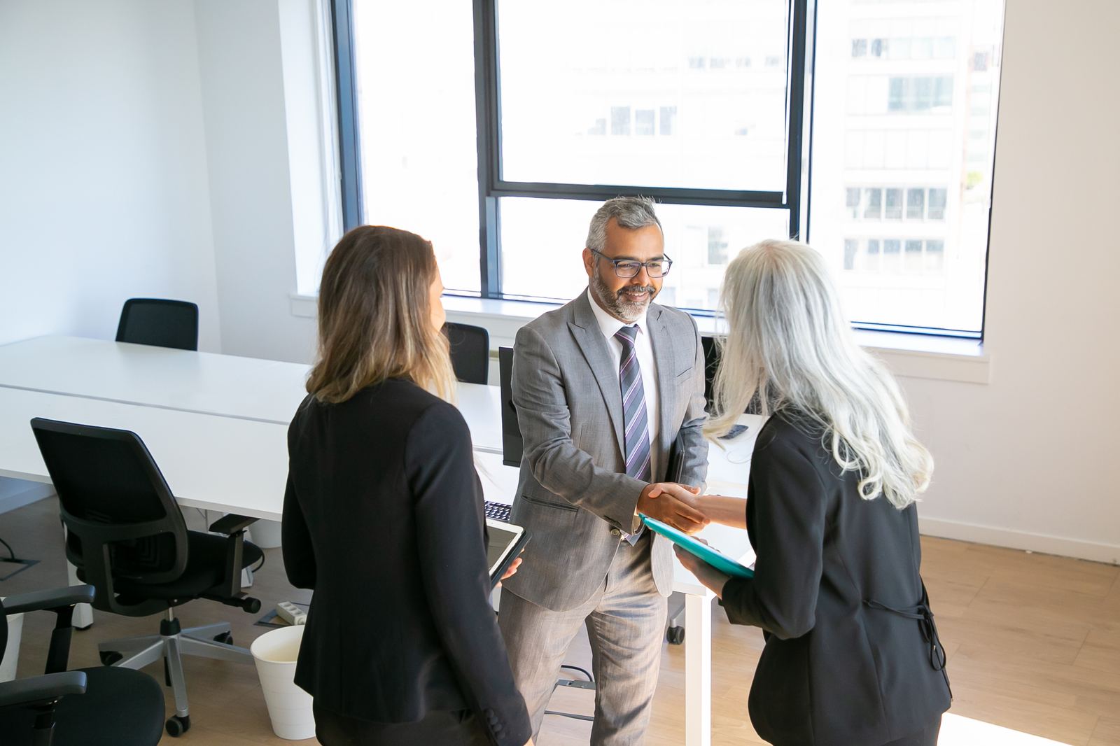 LinkedIn para Negocios B2B en Panamá: Cómo Generar Clientes Empresariales