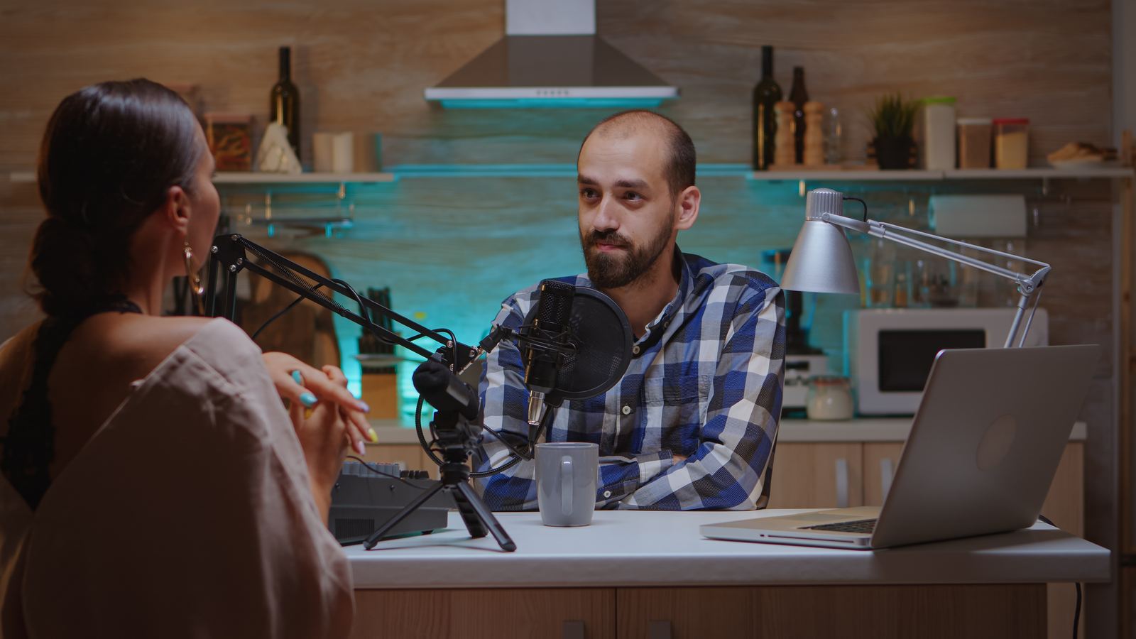 Podcasting como estrategia de marketing para negocios hispanos en Florida